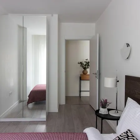 Apartman Luminous Modern 1br Flat W Parking #24